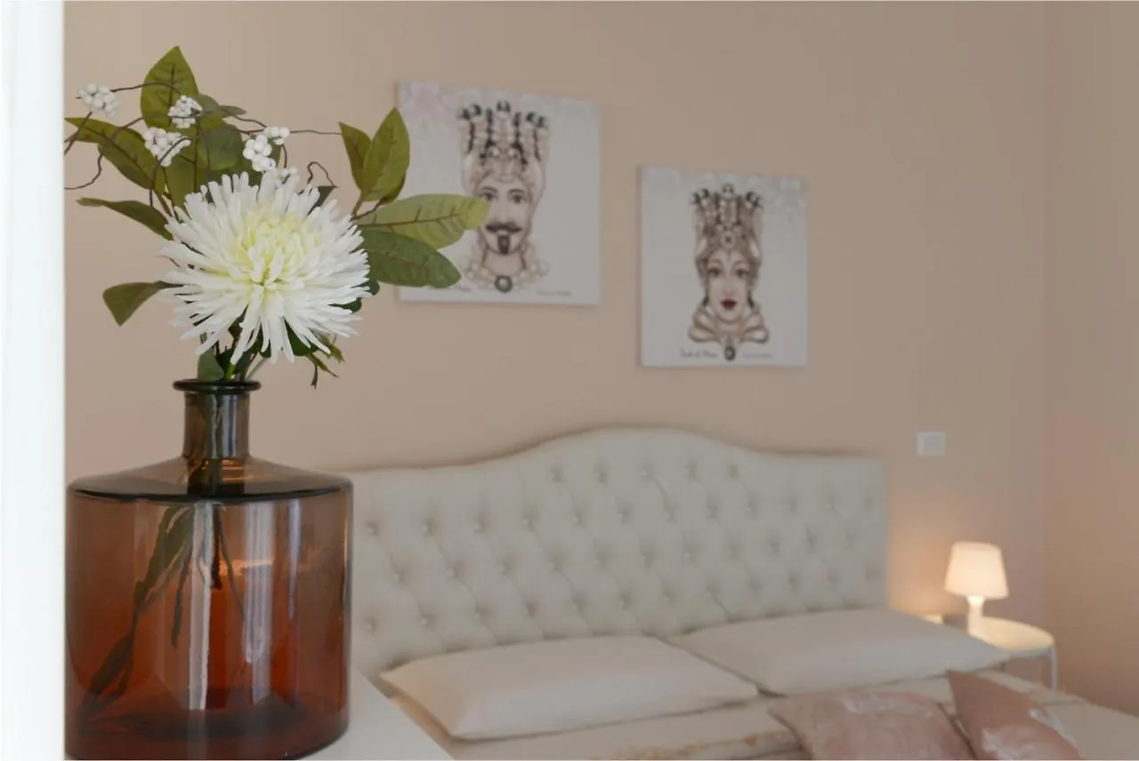 Filomena Graceful Apartment Catania Italy